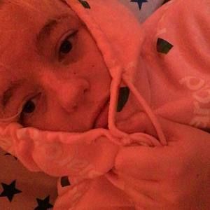 Meet your Posher, April